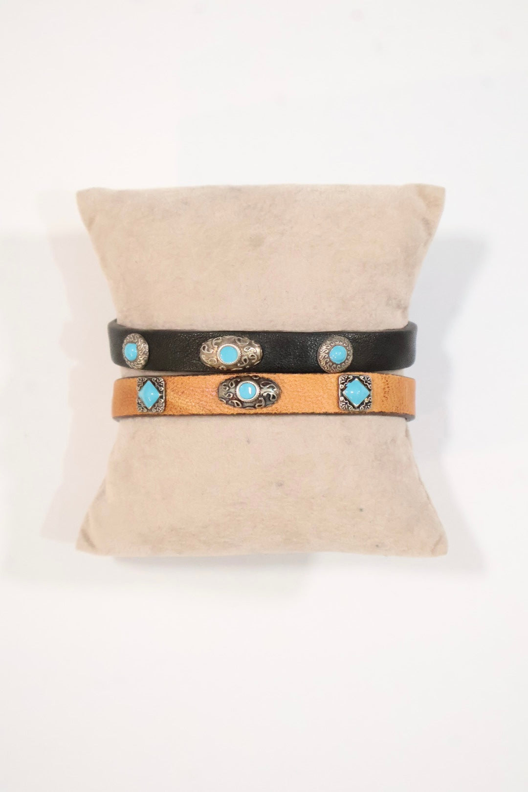 BRACCIALI PELLE + BORCHIE MANCINO ACCESSORI