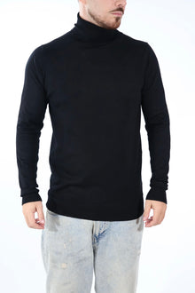 Maglioncino M02 dolcevita viscosa nero OVERD