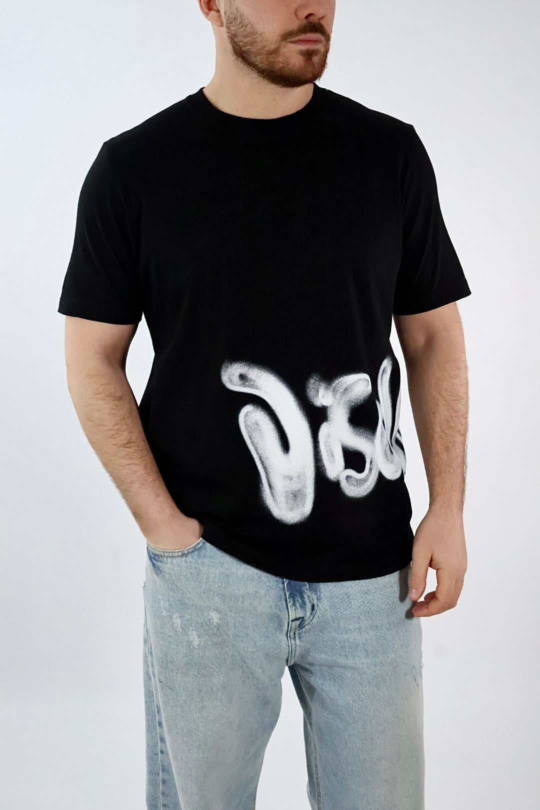 T shirt logo 475 DISCLAIMER