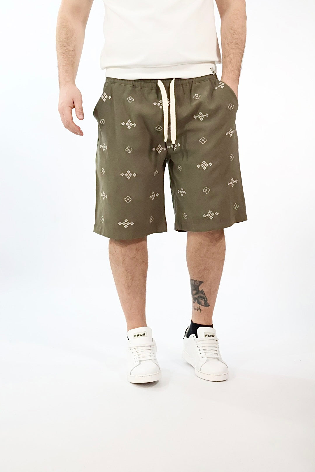 Bermuda ricamo 825 GIANNI LUPO