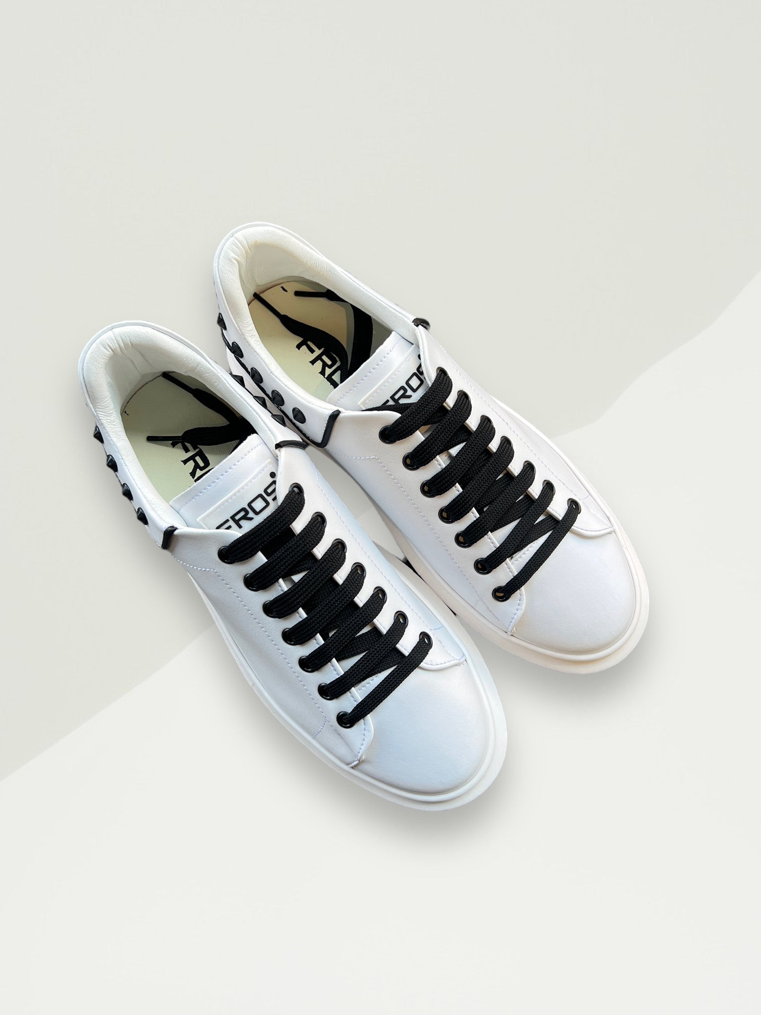 SCARPE RETRO BORCHIE FR09