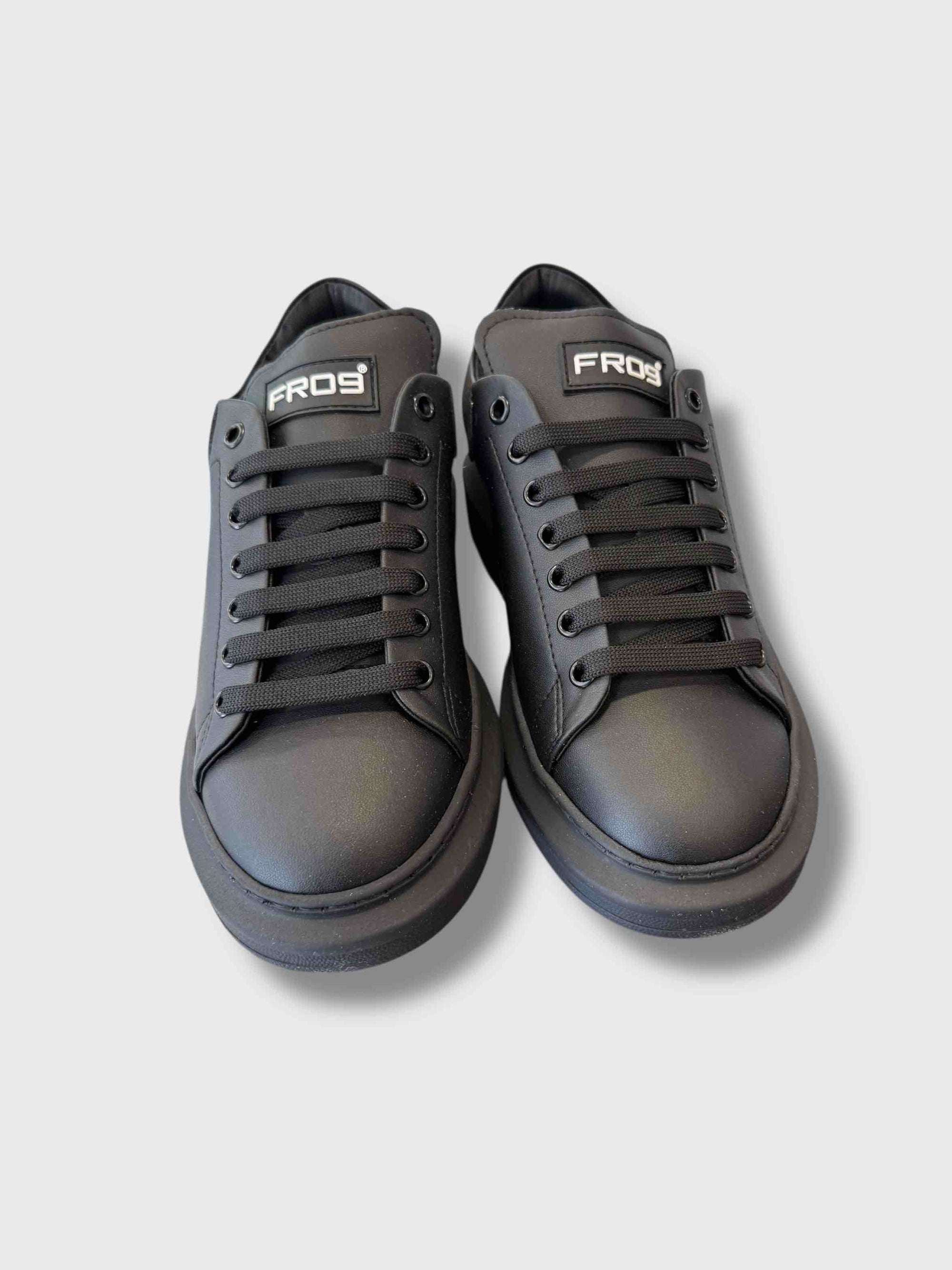 SCARPE TOTAL BLACK FR09