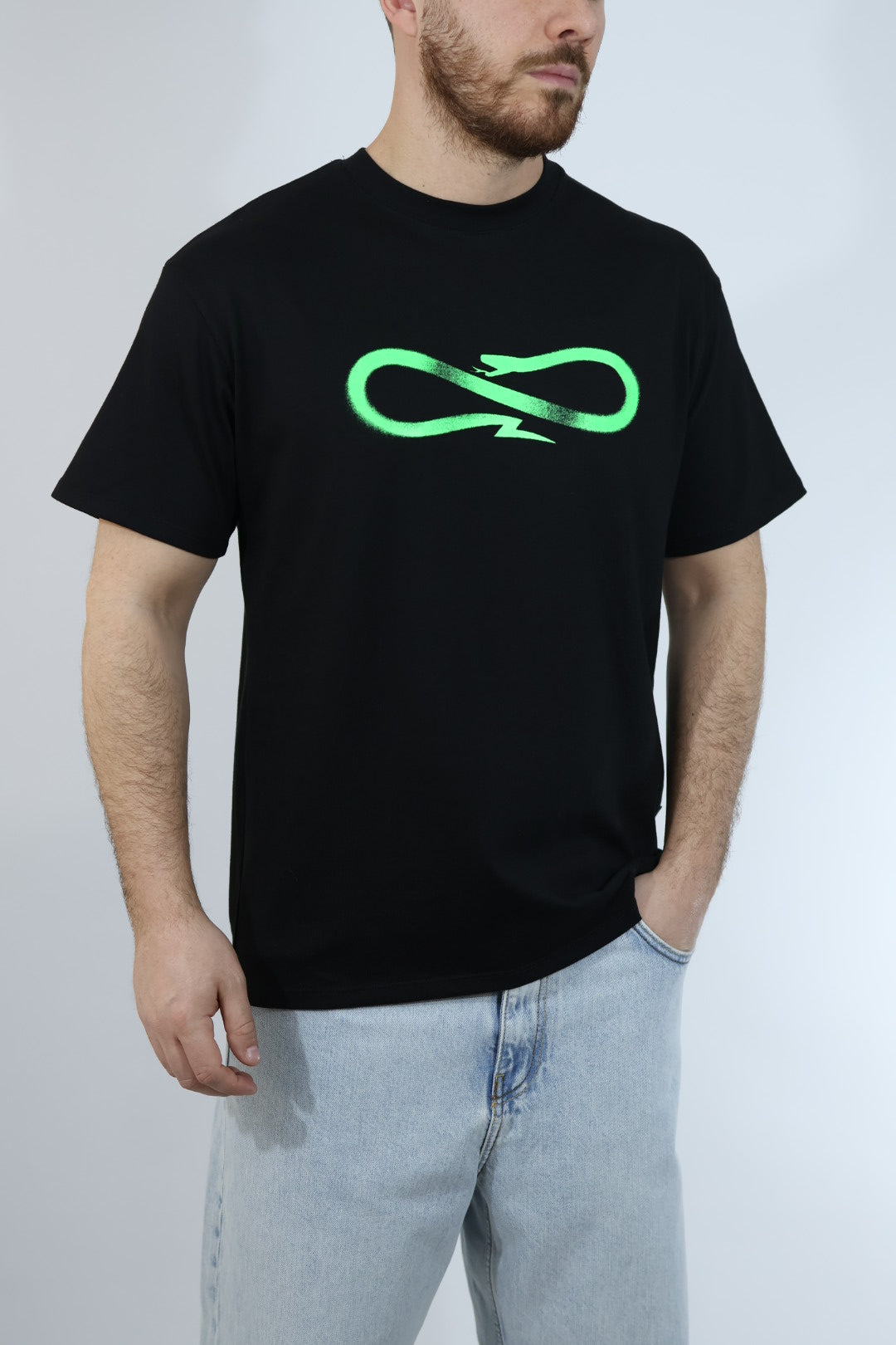 T shirt logo spray 632 PROPAGANDA