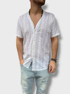 Camicia ricamata m/m scollo V OVERD