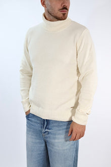 Maglione 536S lupetto ciniglia nero GIANNI LUPO