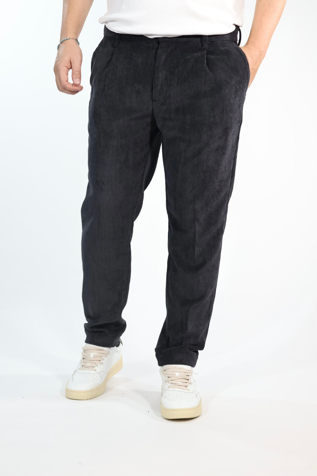 Pantalone P35 tapered fit velluto costine OVERD