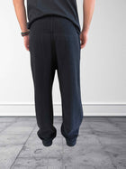 Pantalone rovesciato MONO NO AWARE