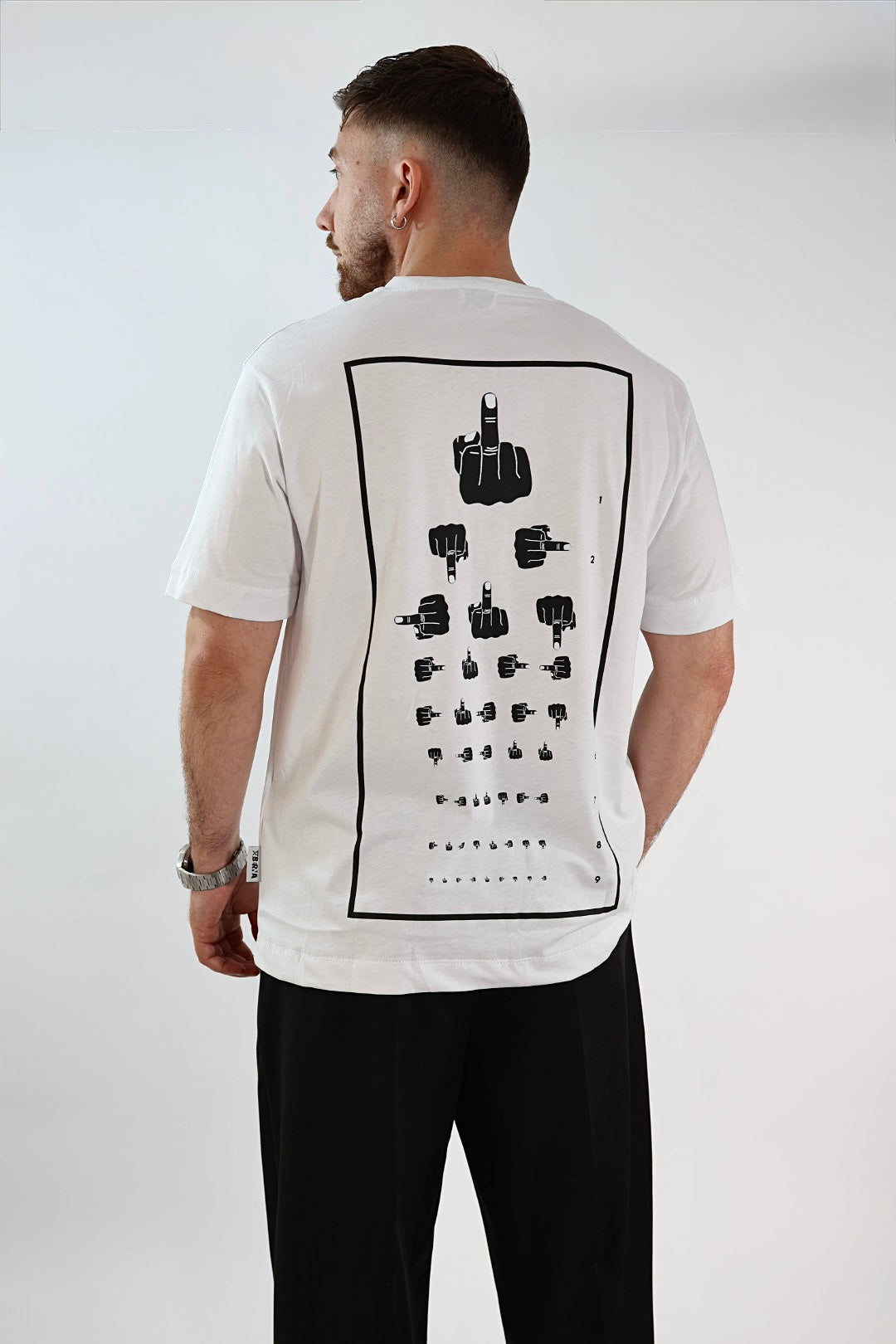 T-shirt dito medio 083n BERNA
