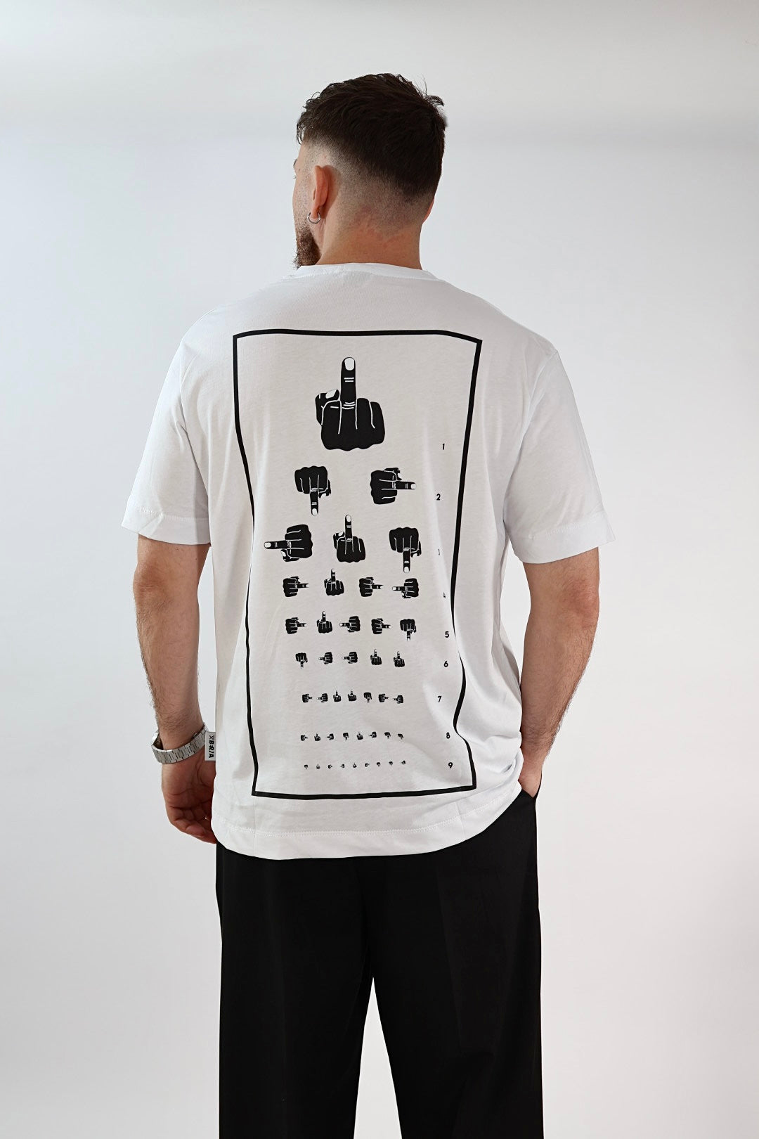T-shirt dito medio 083n BERNA