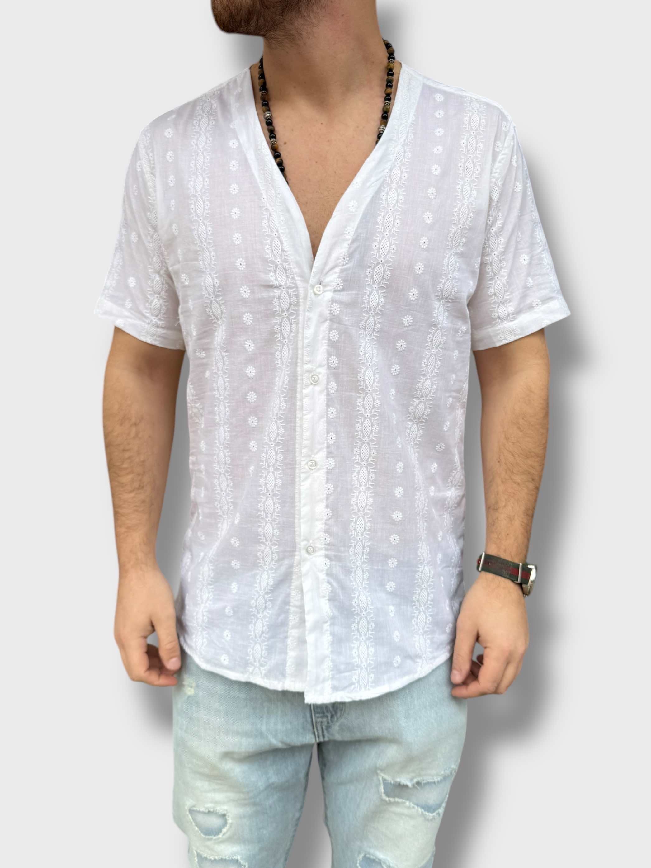 Camicia ricamata m/m scollo V OVERD