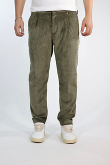 Pantalone P35 tapered fit velluto costine OVERD