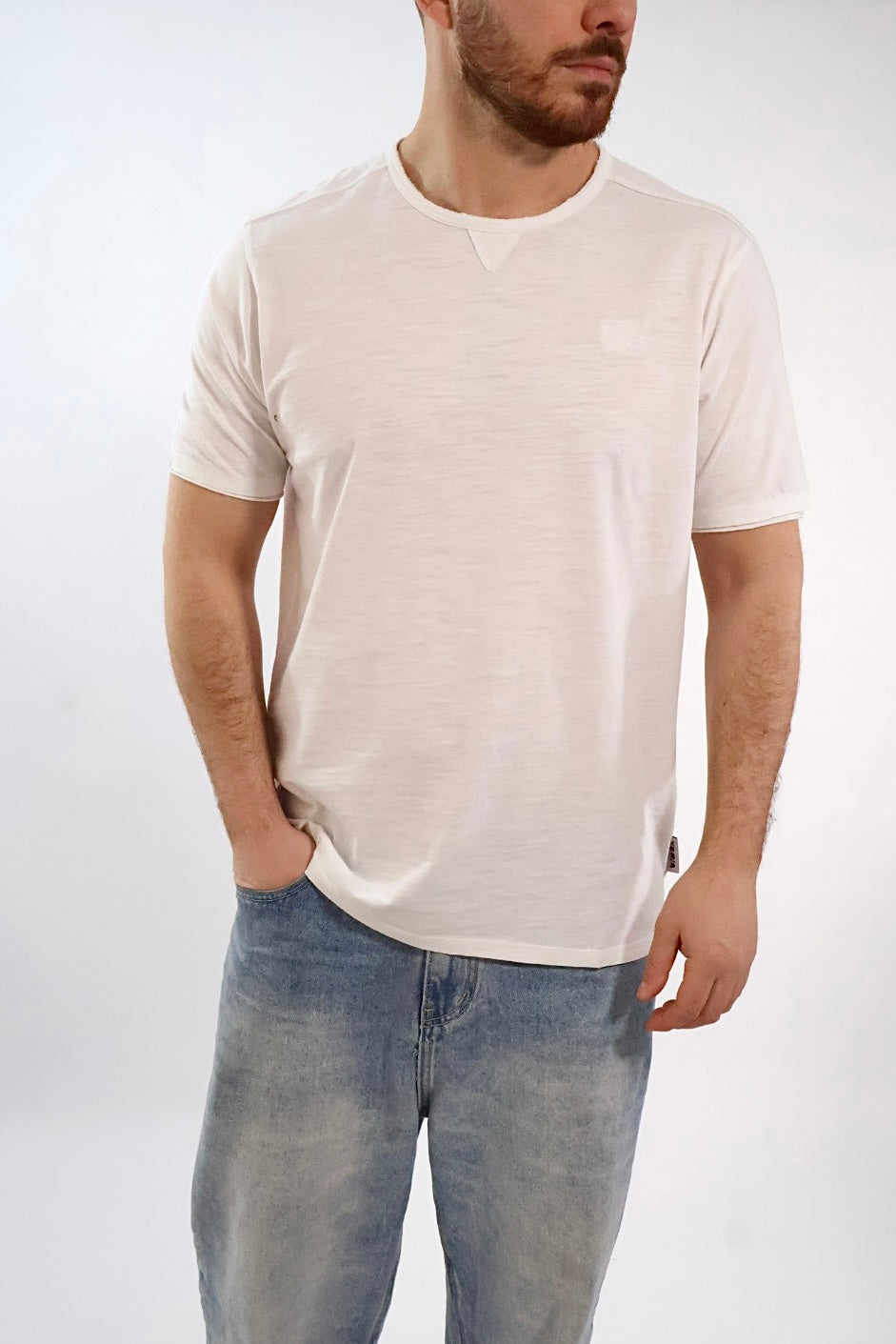 T shirt doppio scollo logo 049 BERNA