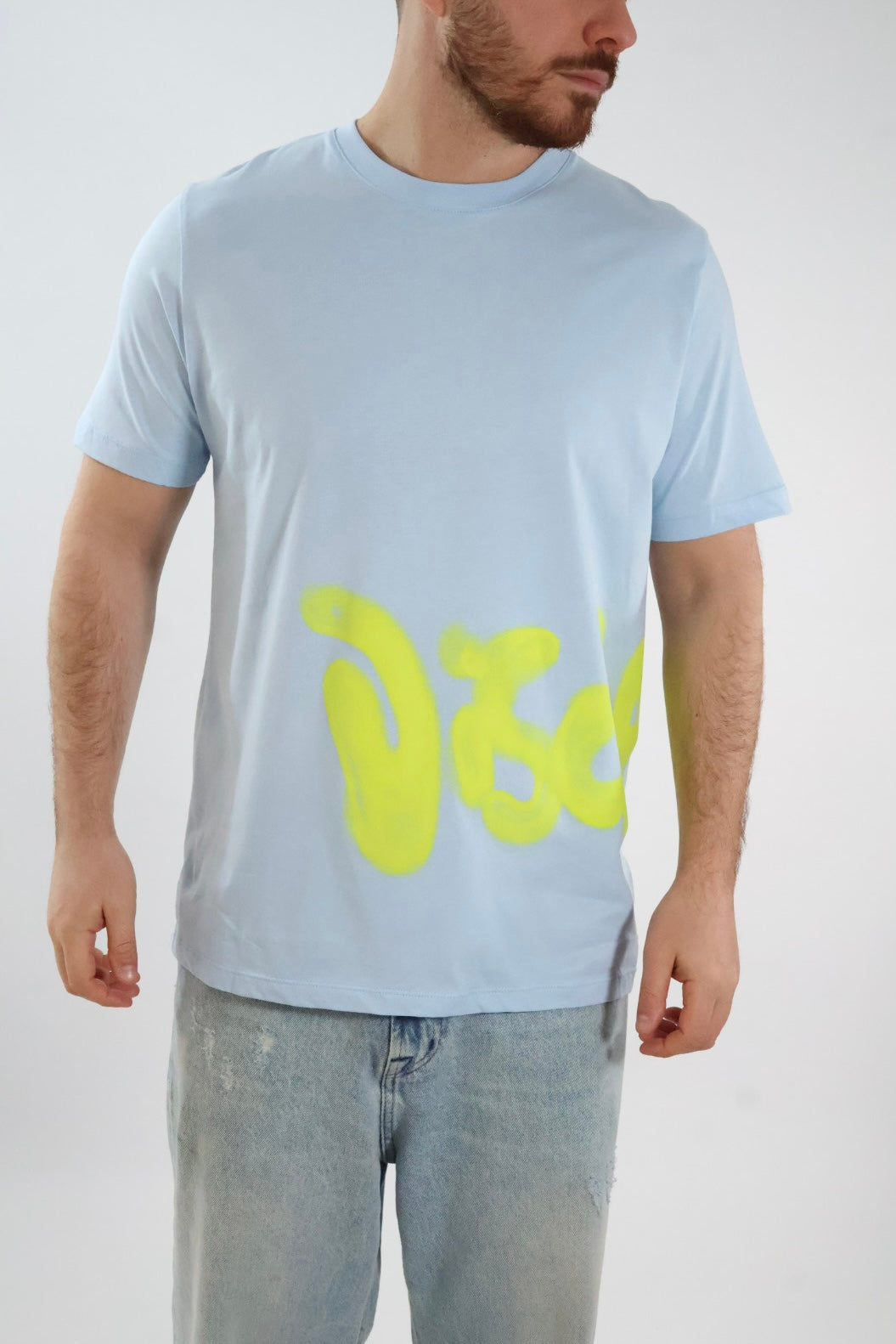 T shirt logo 475 DISCLAIMER