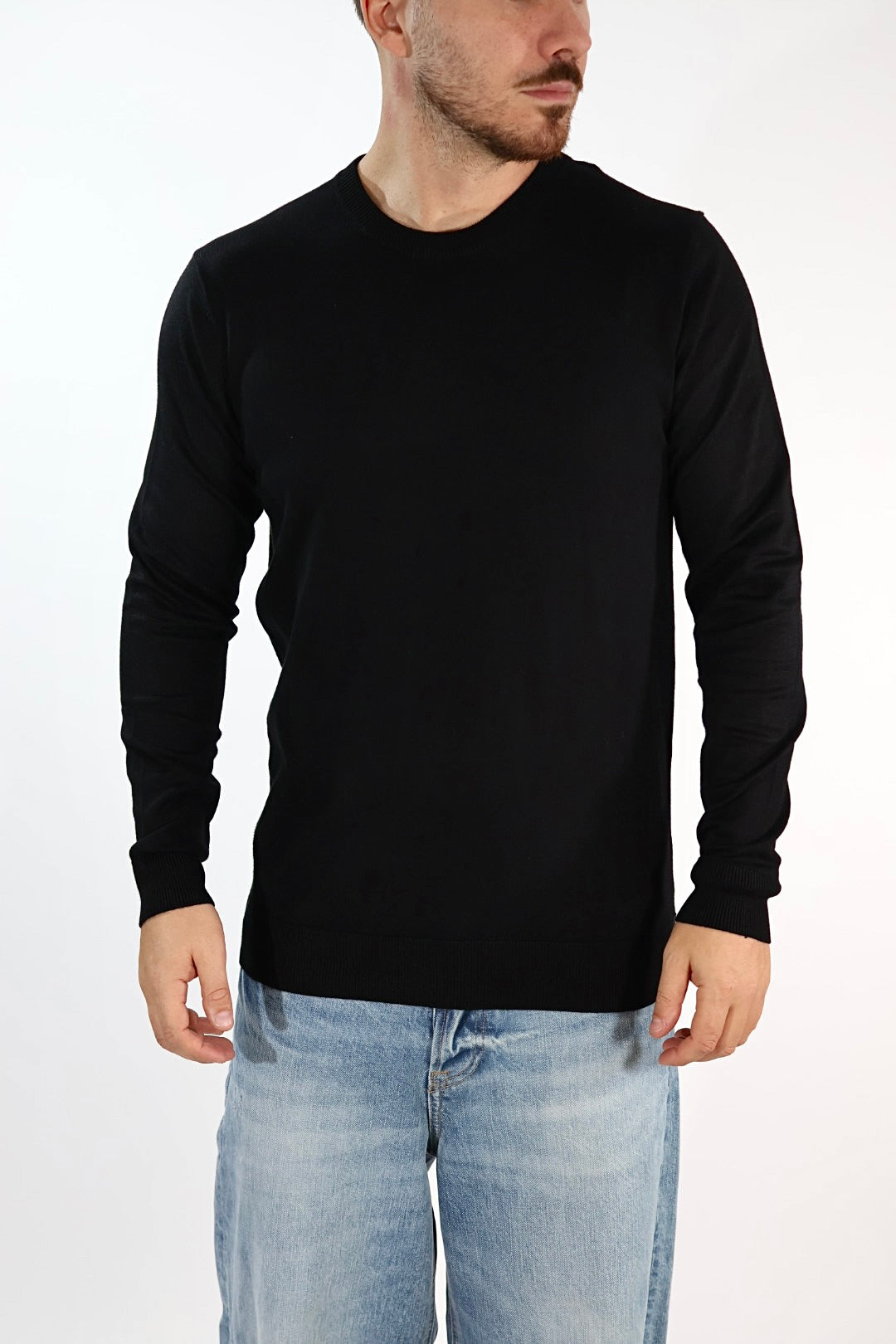 Maglioncino M01 nero paricollo nero OVERD