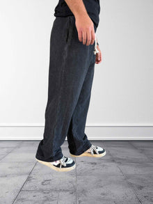 Pantalone rovesciato MONO NO AWARE