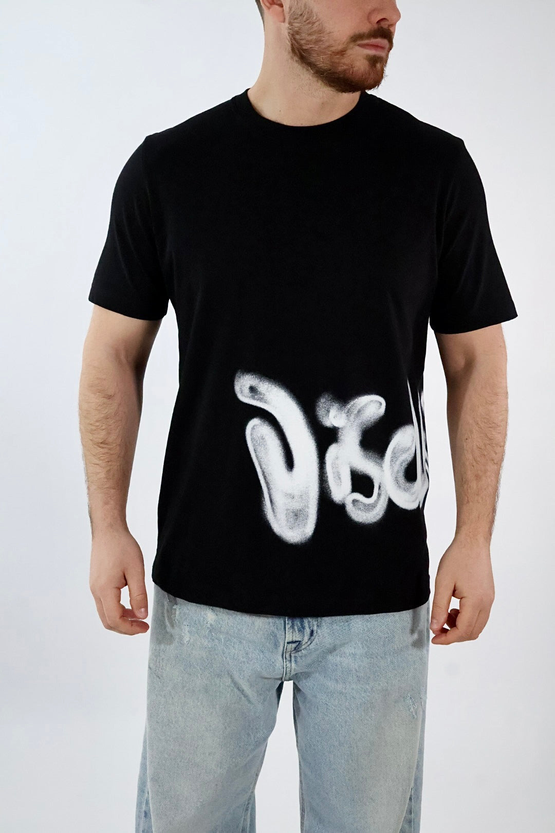 T shirt logo 475 DISCLAIMER