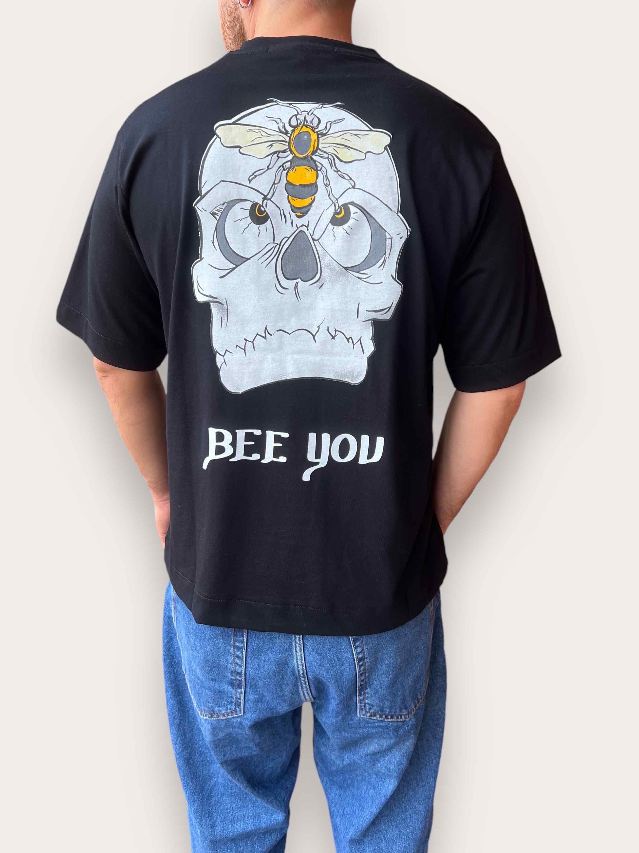 T shirt bee you LARRY & THE BEE