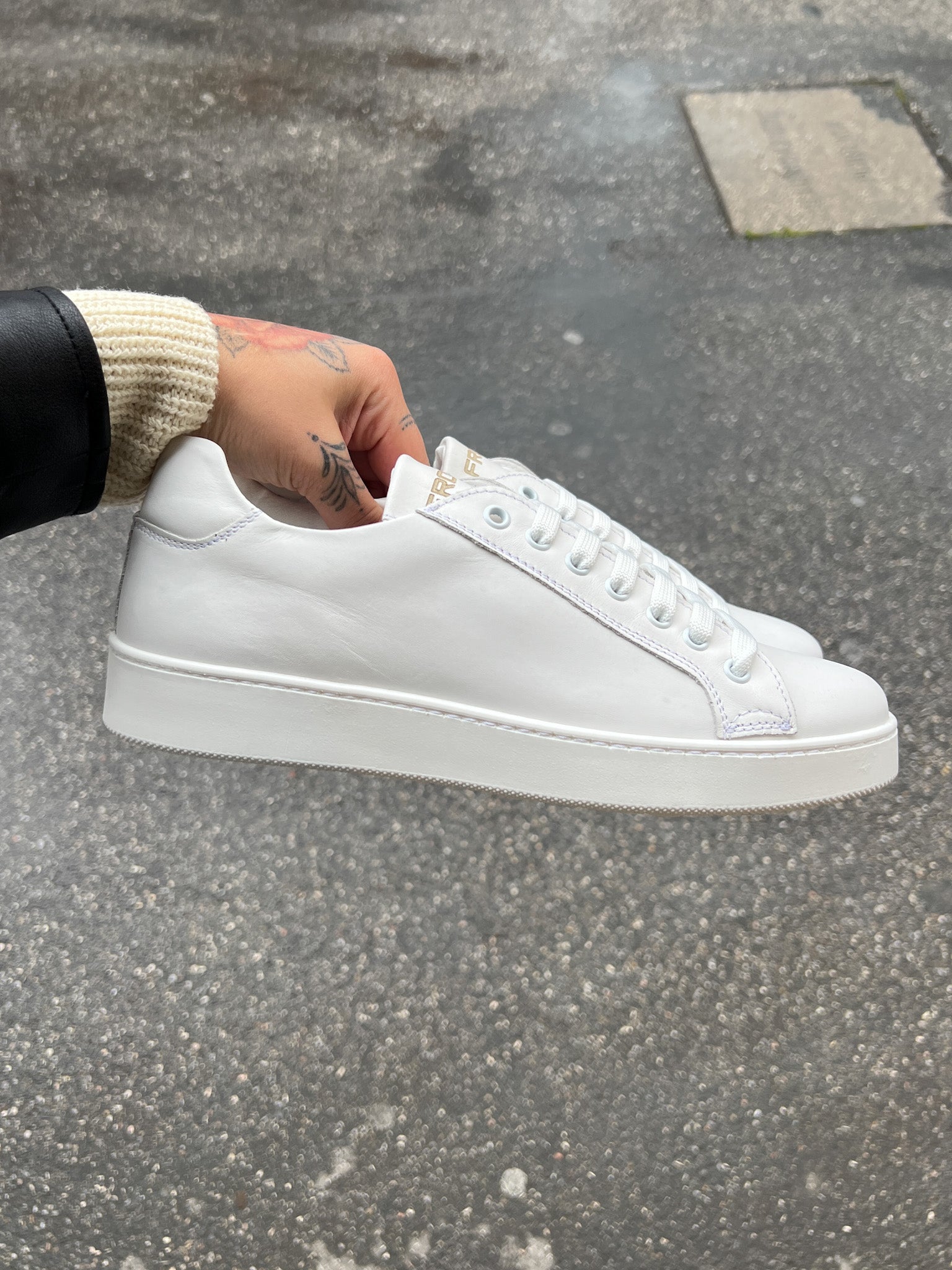 SCARPE SUOLA BASSA FR09
